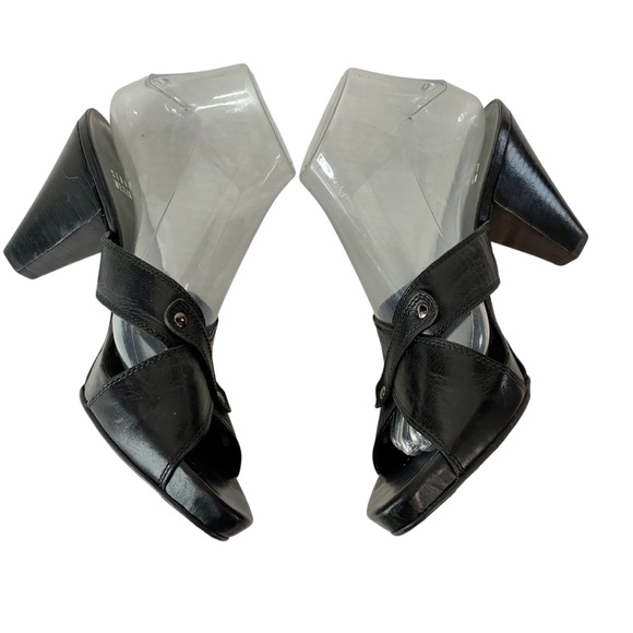 STUART WEITZMAN Black Leather Heel - Picture 5 of 13